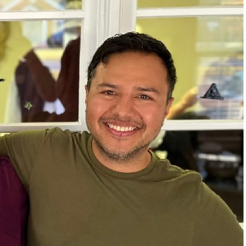Oscar Velez